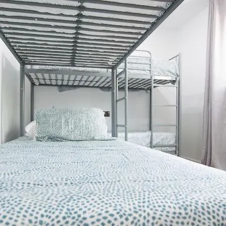 Apartamento Vacaciones En Playa Misericordia, Cerca Aeropuerto Málaga